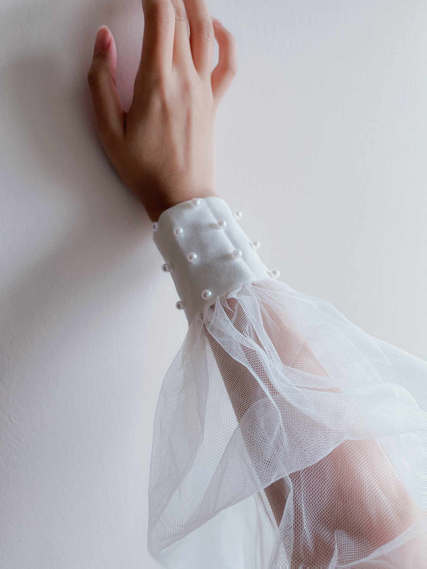Detachable Pearl Sleeves