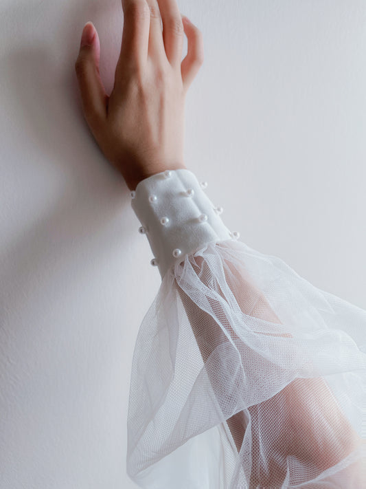 Detachable pearls sleeves