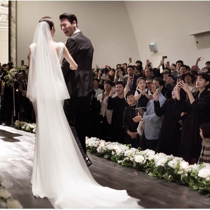 Plain Classic Floaty Veil
