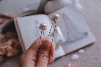 Lustre Bloom Hairpin (A pack)