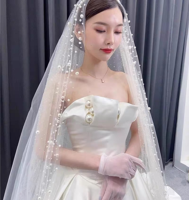 Pearly Edge Veil